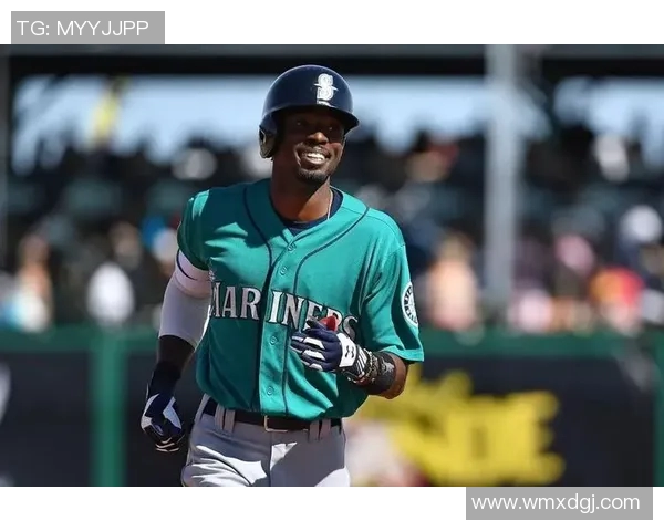 足球场上的十八号球星们：那些代表着速度与激情的传奇人物